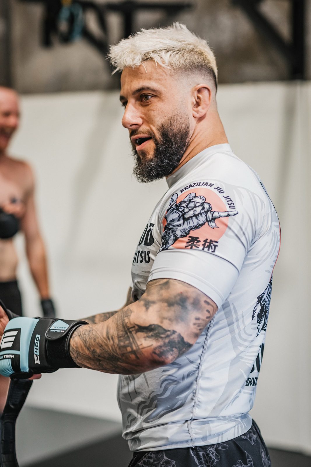 Professor Rodolfo Marques on the mats